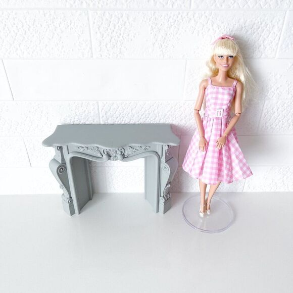 Gray Ornate Fireplace Mantle Miniature 1:6 Scale Dollhouse Furniture Barbie - Picture 5 of 5